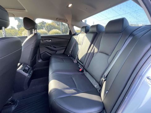 Used 2024 Honda Accord Touring image 12