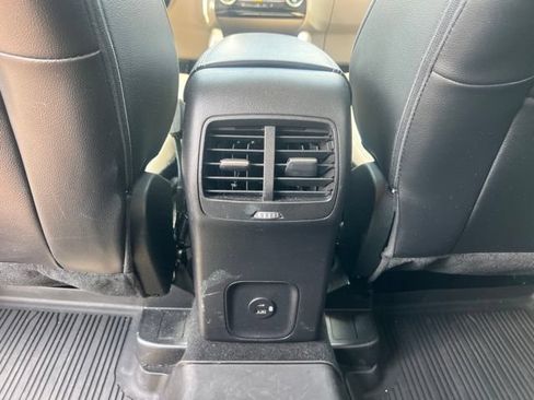 Used 2022 Ford Escape SEL w/ Class II Trailer Tow Package AWD/4WD image 20