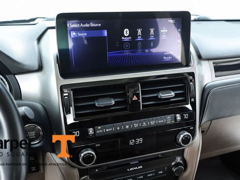 Used 2022 Lexus GX 460 Premium w/ Accessory Package image 64