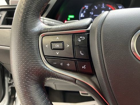 Used 2022 Lexus ES 300h F Sport image 20