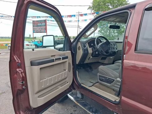 Used 2009 Ford F250 FX4 AWD/4WD image 6