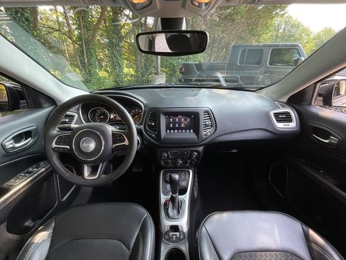 Used 2021 Jeep Compass Latitude AWD/4WD image 18