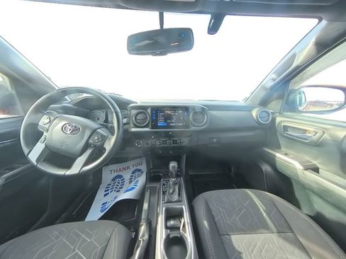 Used 2017 Toyota Tacoma 4x4 Double Cab image 22