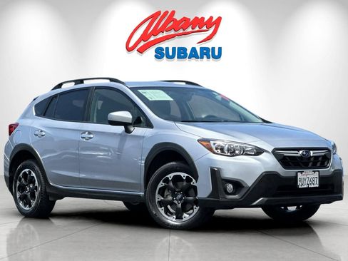 Used 2023 Subaru Crosstrek 2.0i Premium w/ Popular Package #3 AWD/4WD image 2