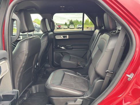 Certified 2023 Ford Explorer ST-Line w/ Class IV Trailer Tow Package AWD/4WD image 34