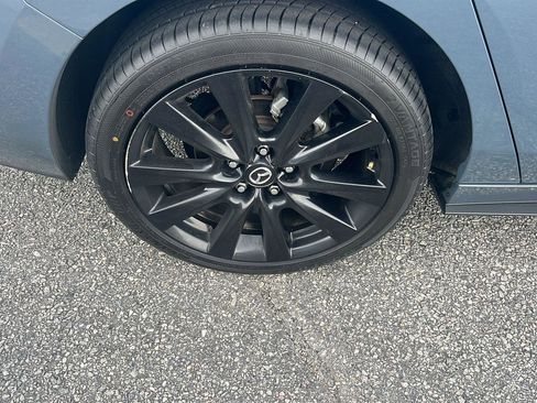 Used 2024 MAZDA MAZDA3 s image 39
