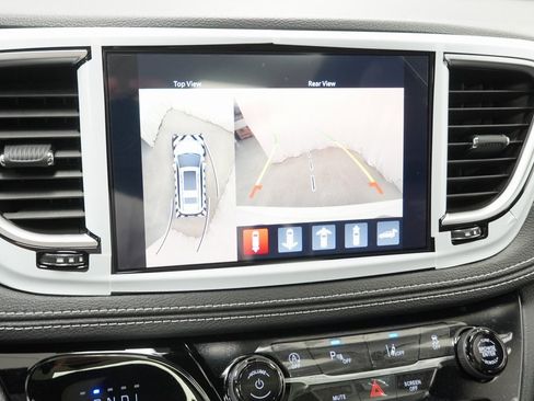 New 2026 Chrysler Pacifica Limited w/ S Appearance Package image 24