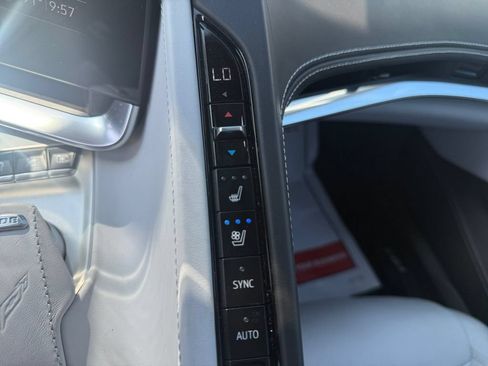 Used 2020 Chevrolet Corvette Stingray Premium Cpe w/ 3LT Preferred Equipment Group RWD image 26