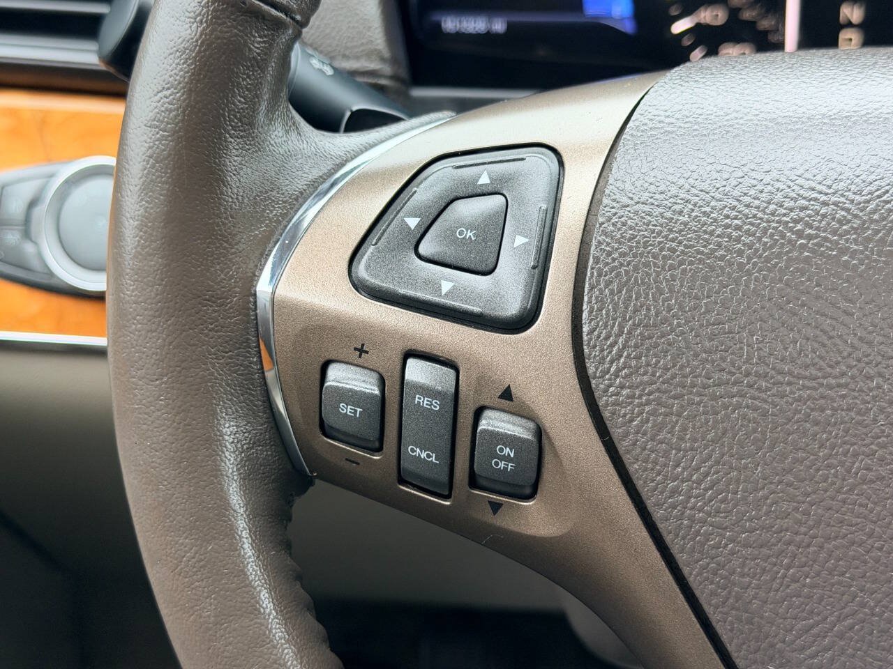 Used 2014 Lincoln MKX AWD w/ Equipment Group 102A image 33