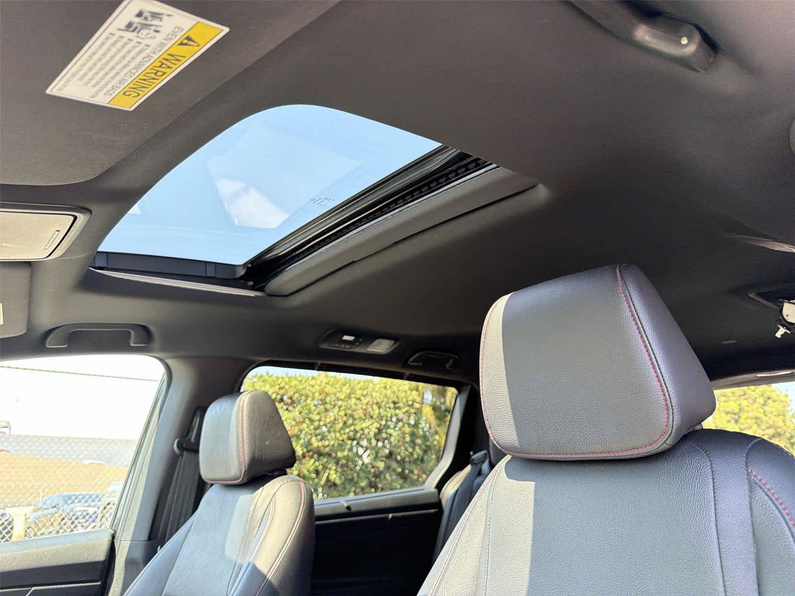 Used 2023 Honda Odyssey Sport image 40