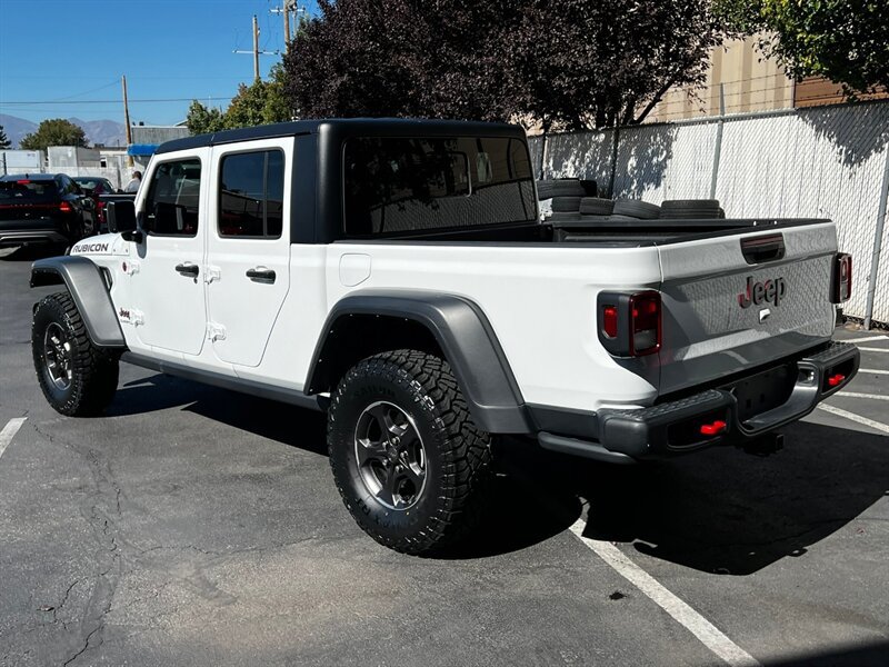 Used 2022 Jeep Gladiator Rubicon w/ Trailer Tow Package AWD/4WD image 5