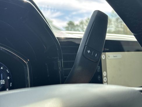 Used 2022 Chevrolet Silverado 1500 LT image 26