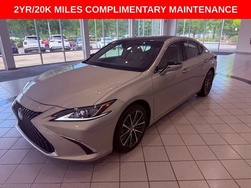 Certified 2025 Lexus ES 350 w/ Premium Package FWD image 3