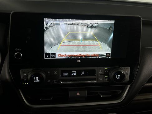 Used 2024 Toyota Grand Highlander Limited image 18