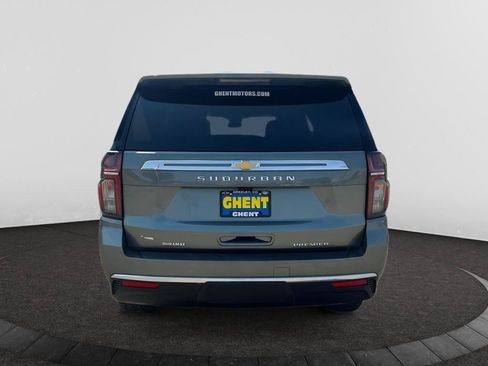 Used 2023 Chevrolet Suburban Premier w/ Advanced Technology Package AWD/4WD image 4