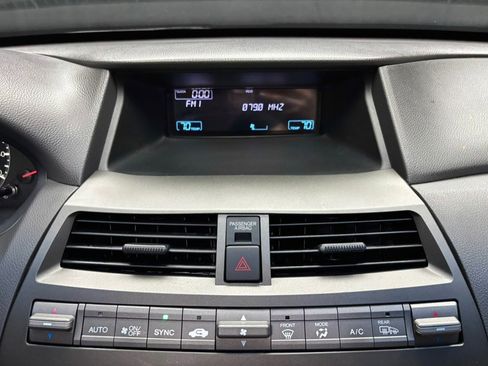 Used 2010 Honda Accord EX-L image 40