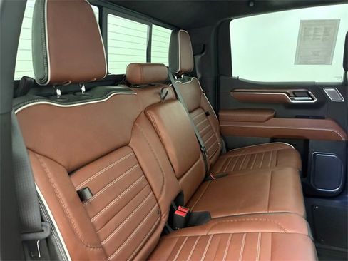 Used 2023 GMC Sierra 1500 Denali Ultimate image 16