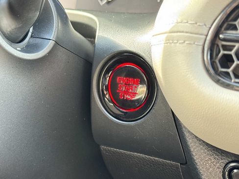Used 2023 Honda HR-V LX image 15