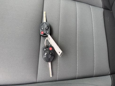 Used 2016 Ford Escape SE w/ Equipment Group 201A image 16