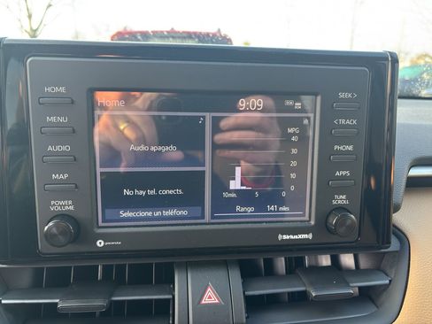 Certified 2021 Toyota RAV4 LE image 7