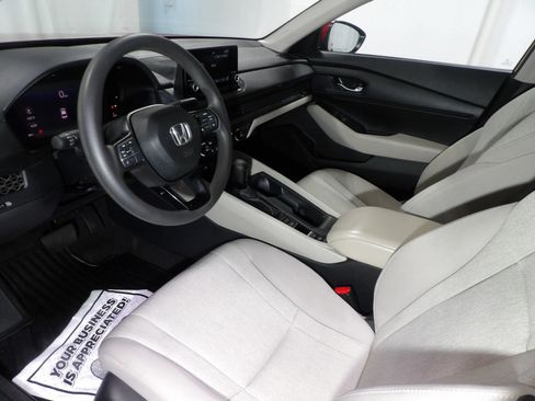 Used 2025 Honda Accord LX image 12