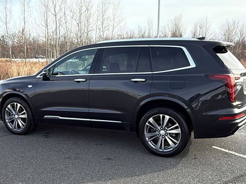 Used 2020 Cadillac XT6 Premium Luxury image 12