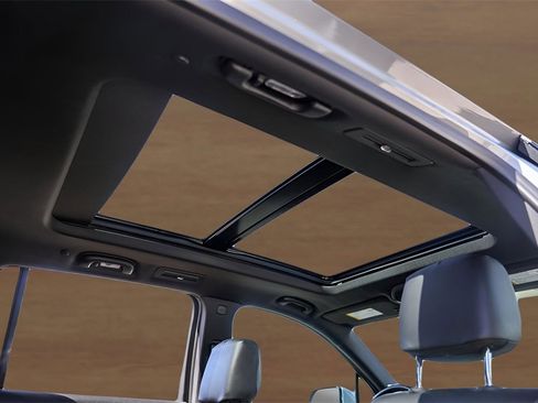 Used 2025 Cadillac XT6 Premium Luxury image 34