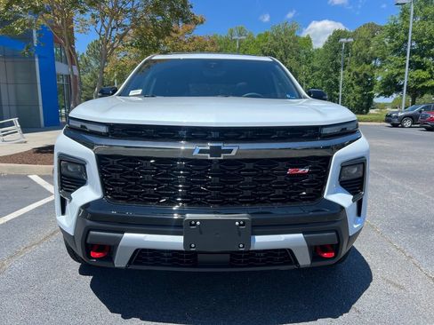 New 2026 Chevrolet Traverse Z71 w/ Driver Confidence Package AWD/4WD image 3