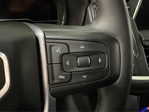 Used 2024 GMC Yukon XL SLE AWD/4WD image 23