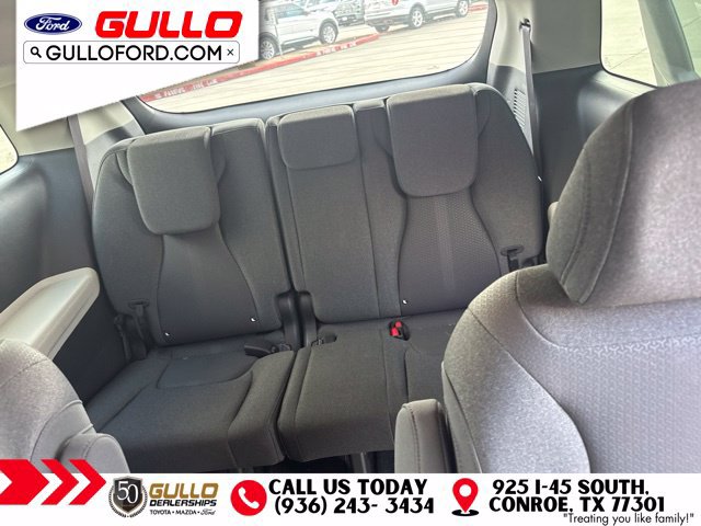 Used 2022 Kia Carnival LX FWD image 10