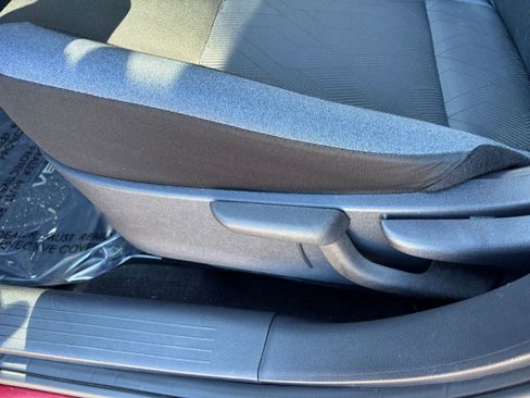 Used 2025 Nissan Versa SV image 23