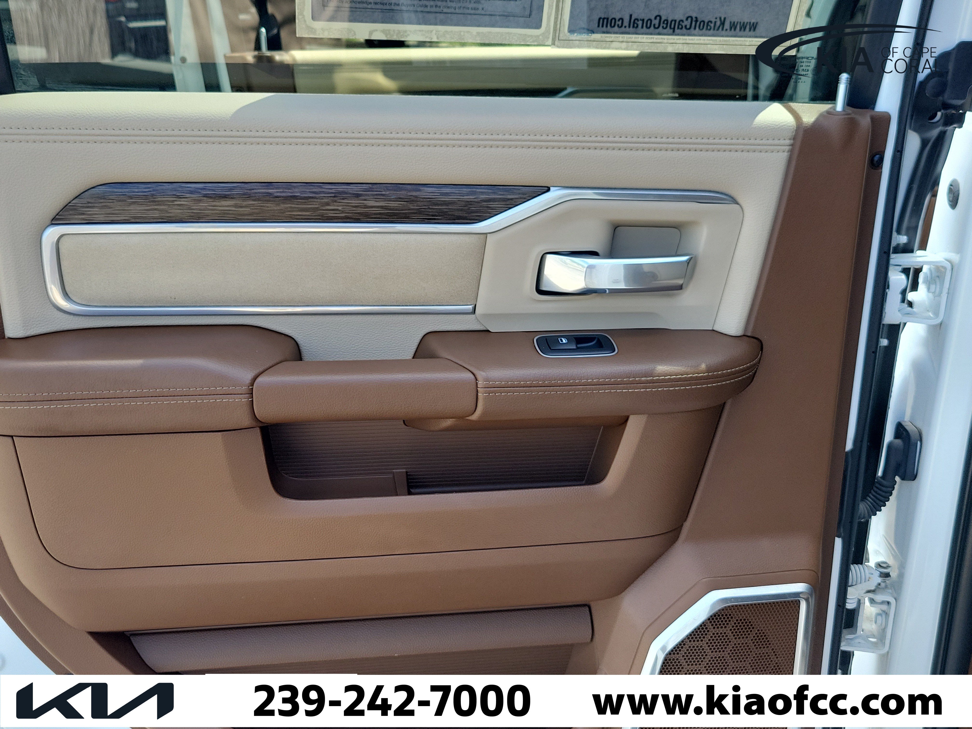 Used 2020 RAM 2500 Laramie AWD/4WD image 13