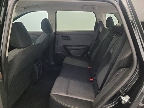 Used 2021 Nissan Rogue S AWD/4WD image 18