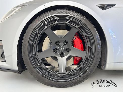 Used 2026 Tesla Model S Plaid AWD/4WD image 40