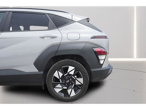 Used 2024 Hyundai Kona SEL FWD image 37
