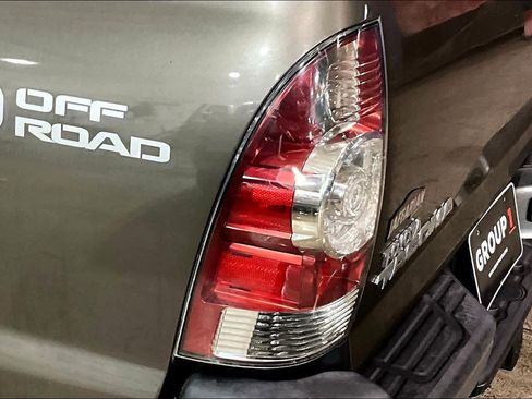 Used 2013 Toyota Tacoma 4x4 Double Cab image 27