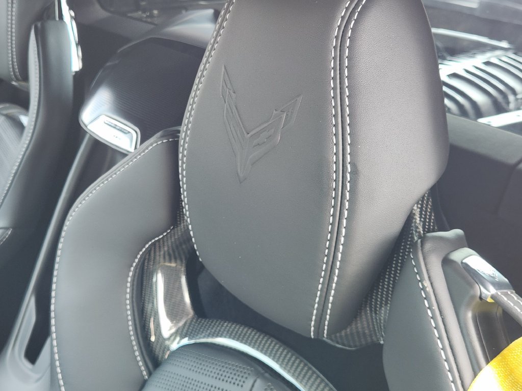 Used 2025 Chevrolet Corvette Z06 w/ Stealth Interior Trim Package RWD image 23