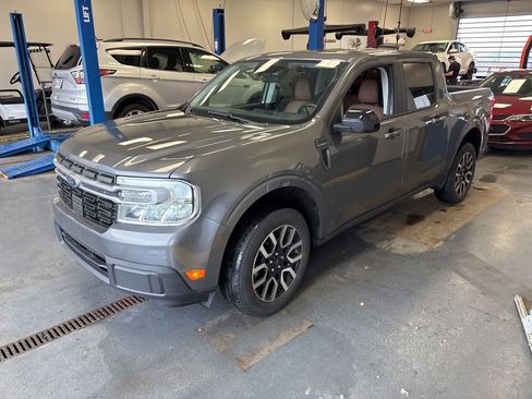 Used 2024 Ford Maverick Lariat FWD image 5