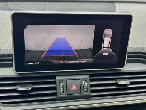 Used 2018 Audi Q5 2.0T Premium AWD/4WD image 10