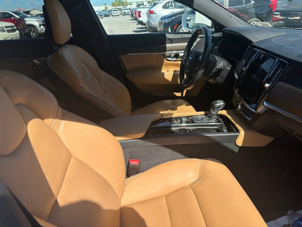 Used 2018 Volvo V90 T5 Cross Country w/ Convenience Package AWD/4WD image 15