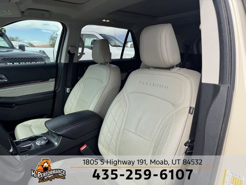 Used 2018 Ford Explorer Platinum image 18