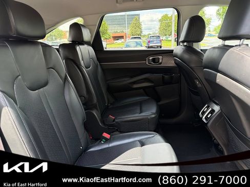 Certified 2023 Kia Sorento EX AWD/4WD image 13