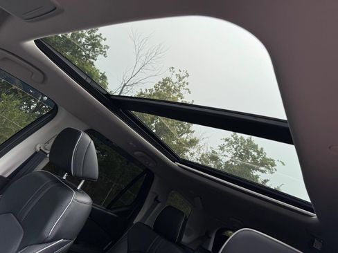 Used 2023 Honda Pilot Elite image 21