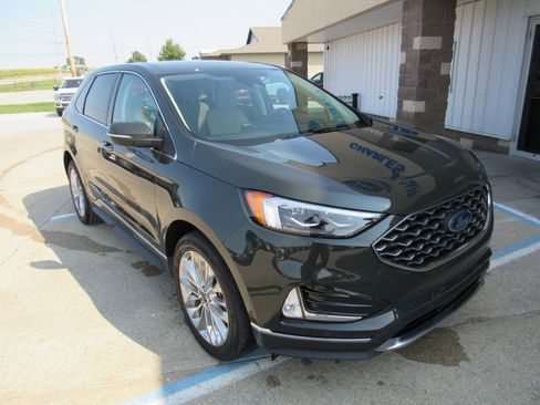 Used 2024 Ford Edge Titanium w/ Titanium Elite Package image 3