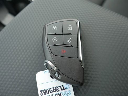 New 2026 Chevrolet Equinox RS w/ LPO, Floor Liner Package image 18