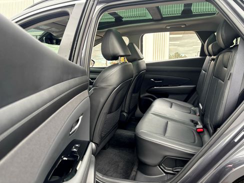 Used 2025 Hyundai Tucson Limited image 15