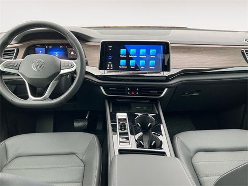 New 2025 Volkswagen Atlas SEL image 10