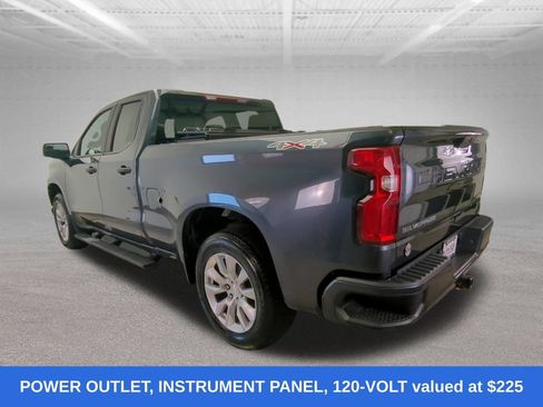 Used 2020 Chevrolet Silverado 1500 Custom w/ Custom Value Package AWD/4WD image 5