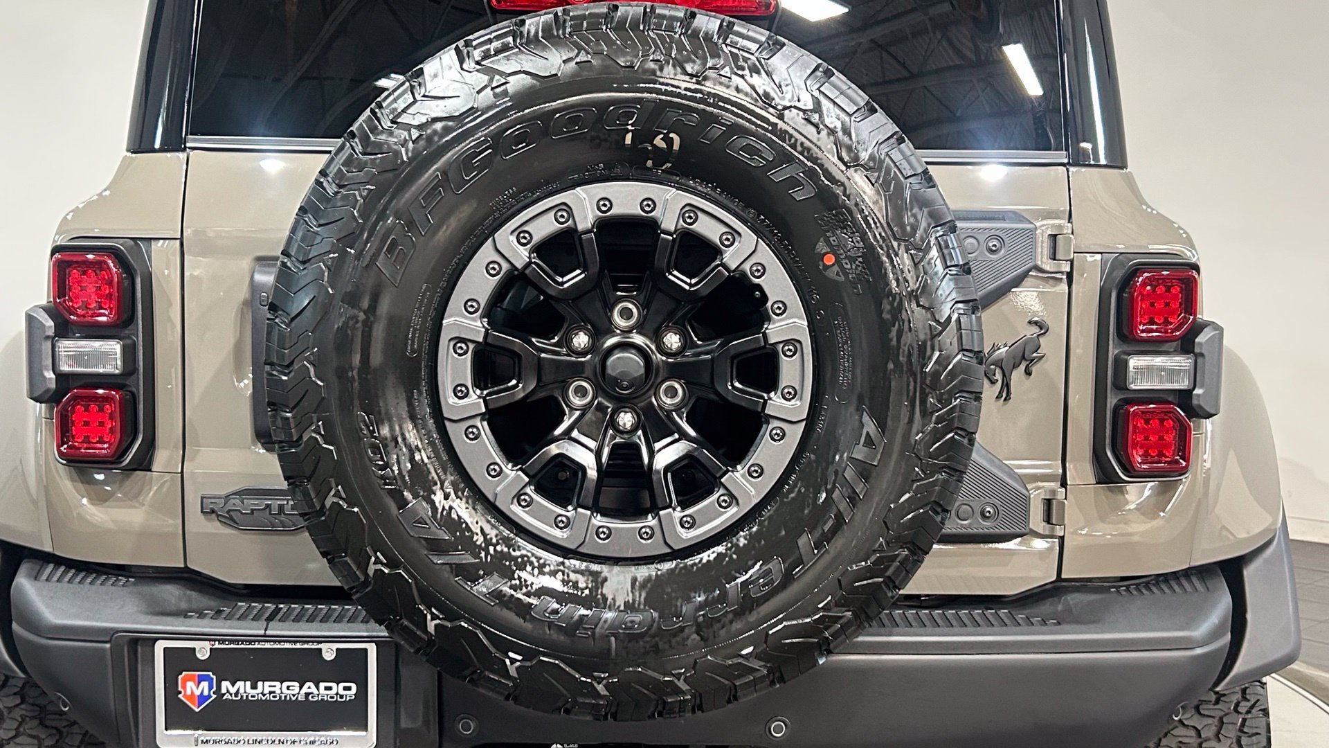 New 2026 Ford Bronco Raptor w/ Interior Carbon Fiber Pack AWD/4WD image 31