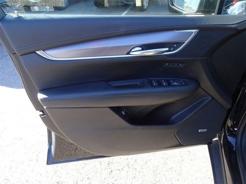 Used 2019 Cadillac XT5 Premium Luxury image 13